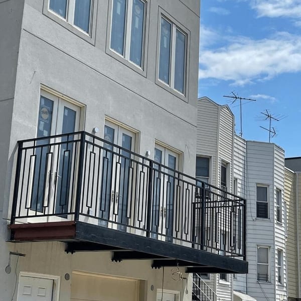 Modern Balcony Railing