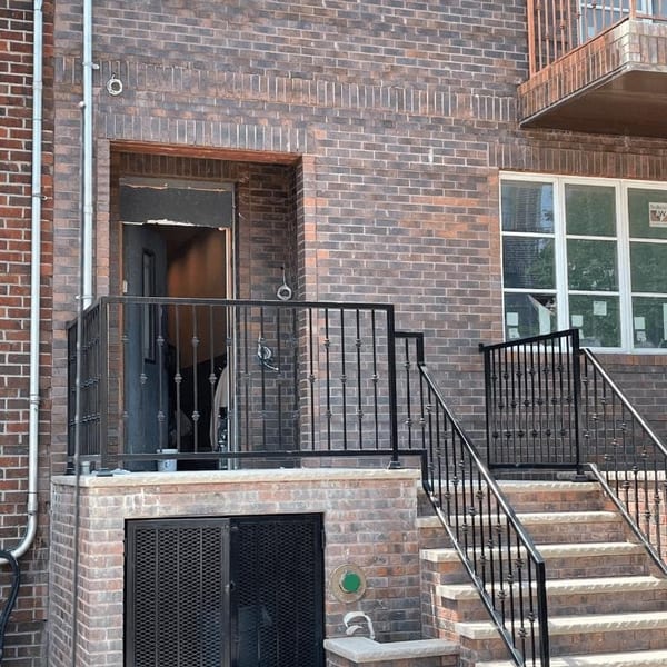 Exterior Stairs & Railings